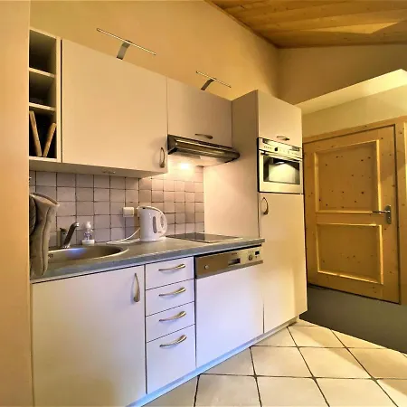 Apartment Confortable A 100m De La Telecabine Avec Balcon Et Equipements Complets - Fr-1-624-41 Samoens